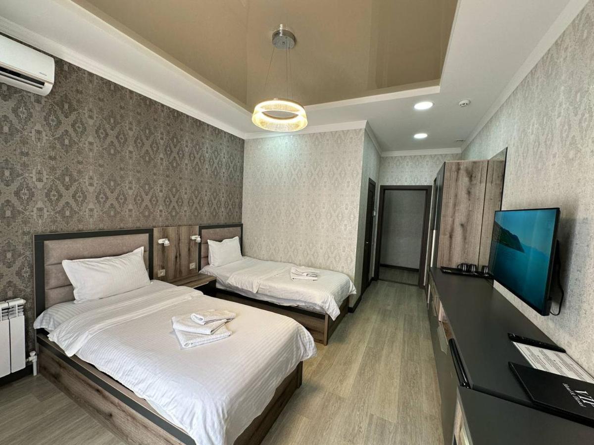 Vip Hotel Tashkent Esterno foto
