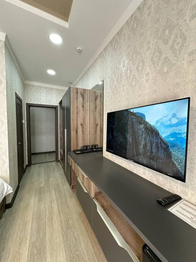 Vip Hotel Tashkent Esterno foto