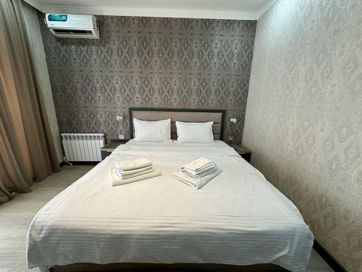 Vip Hotel Tashkent Esterno foto