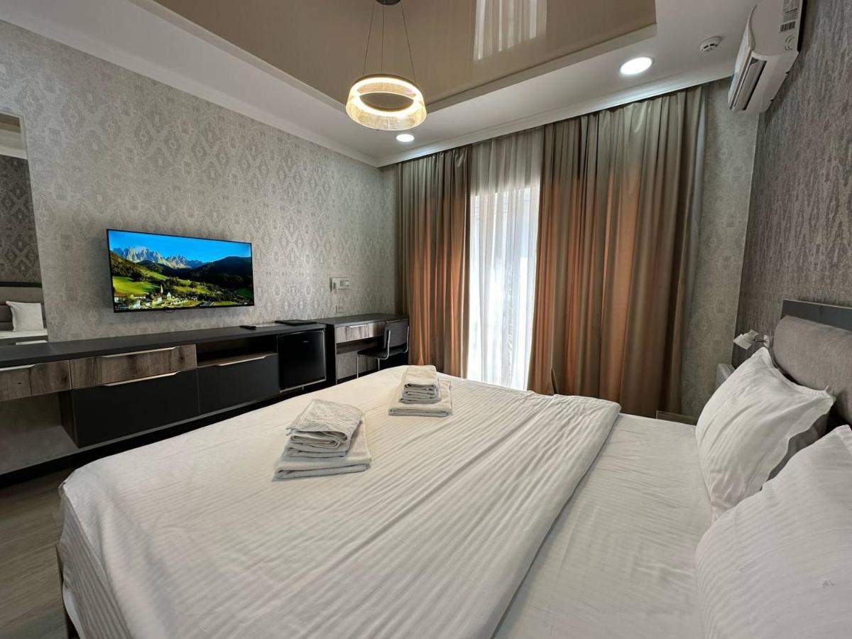 Vip Hotel Tashkent Esterno foto
