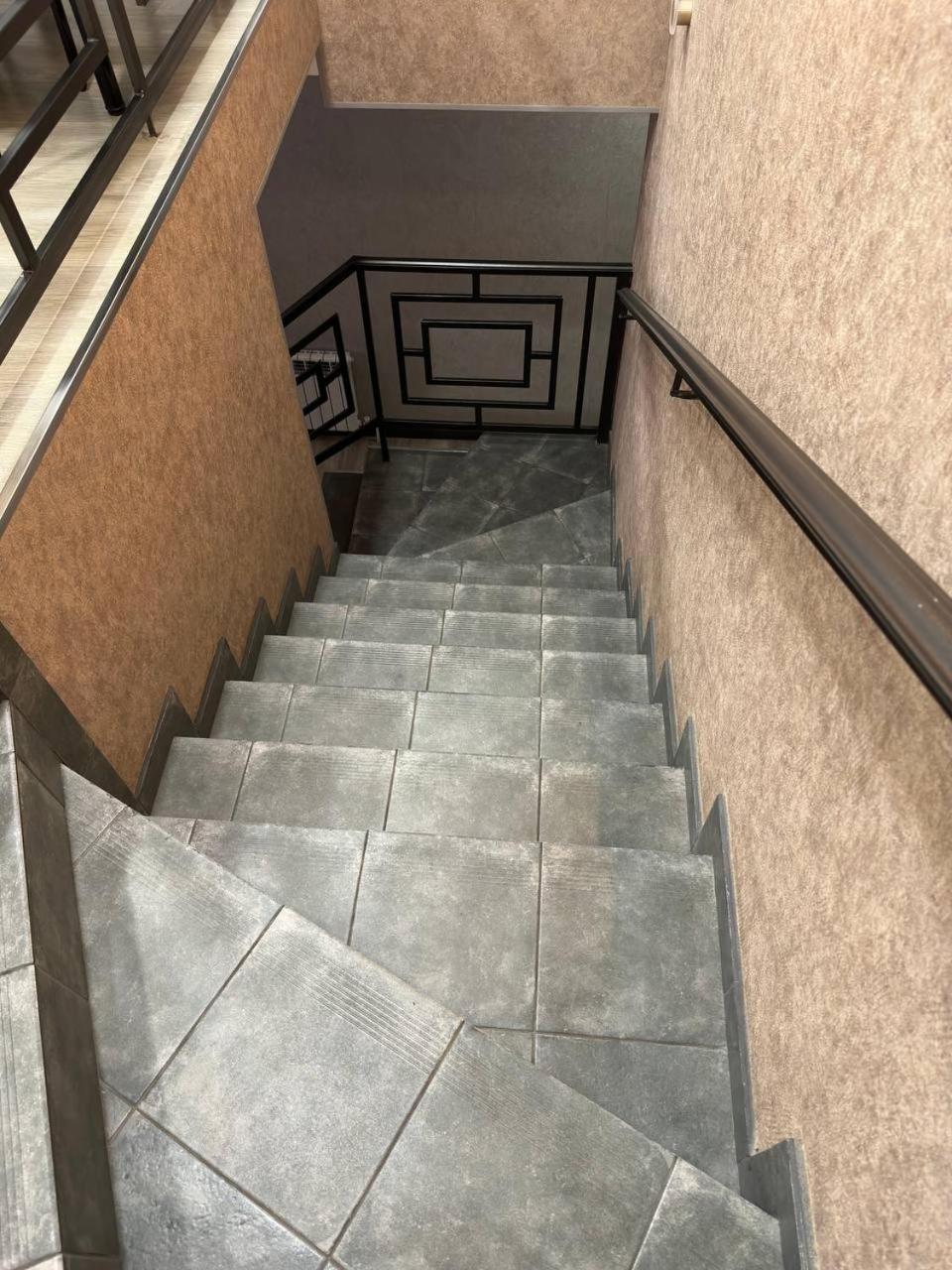 Vip Hotel Tashkent Esterno foto